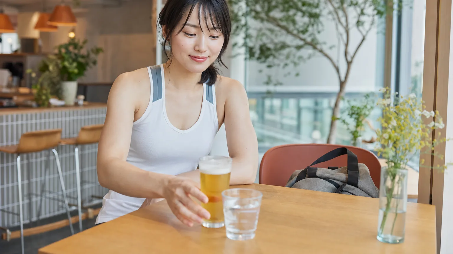 お酒は筋トレとダイエットを無駄にするのか｜「適量ならOK」の境界線を科学で引く