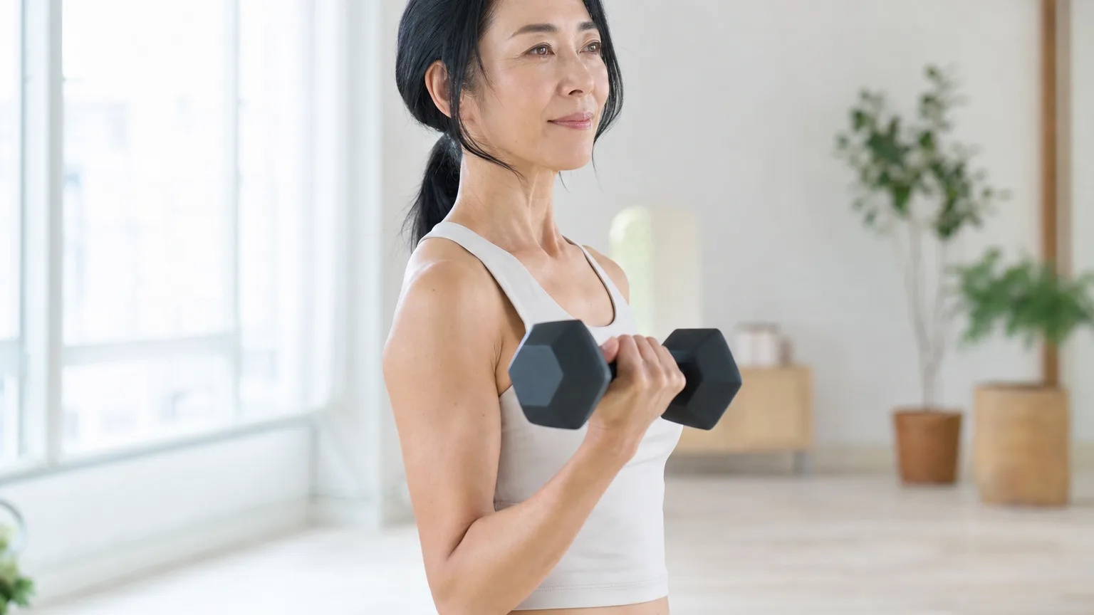 骨を守る運動｜女性の骨密度は筋トレと衝撃で守れる、という科学